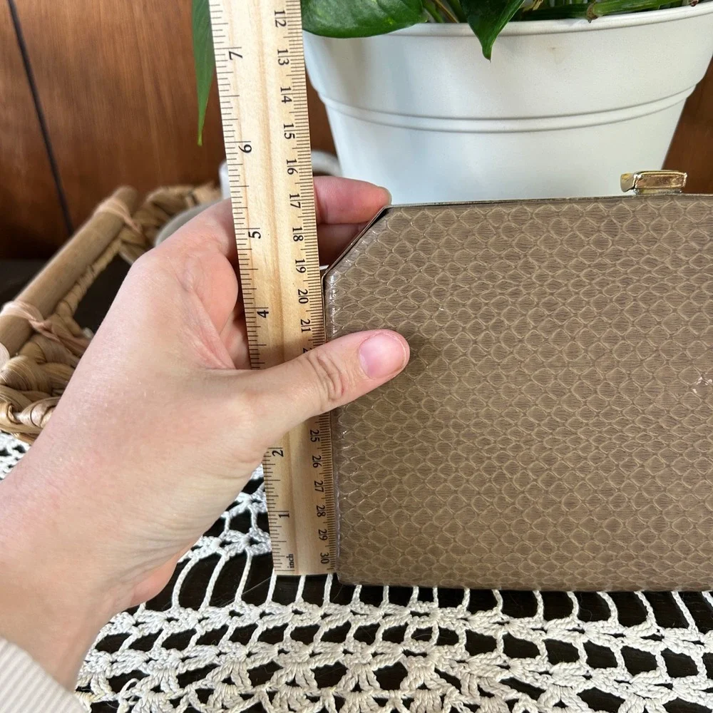 Vintage Faux Snakeskin‎ Box Clutch Bag Taupe Brown Gold Tone Evening Purse